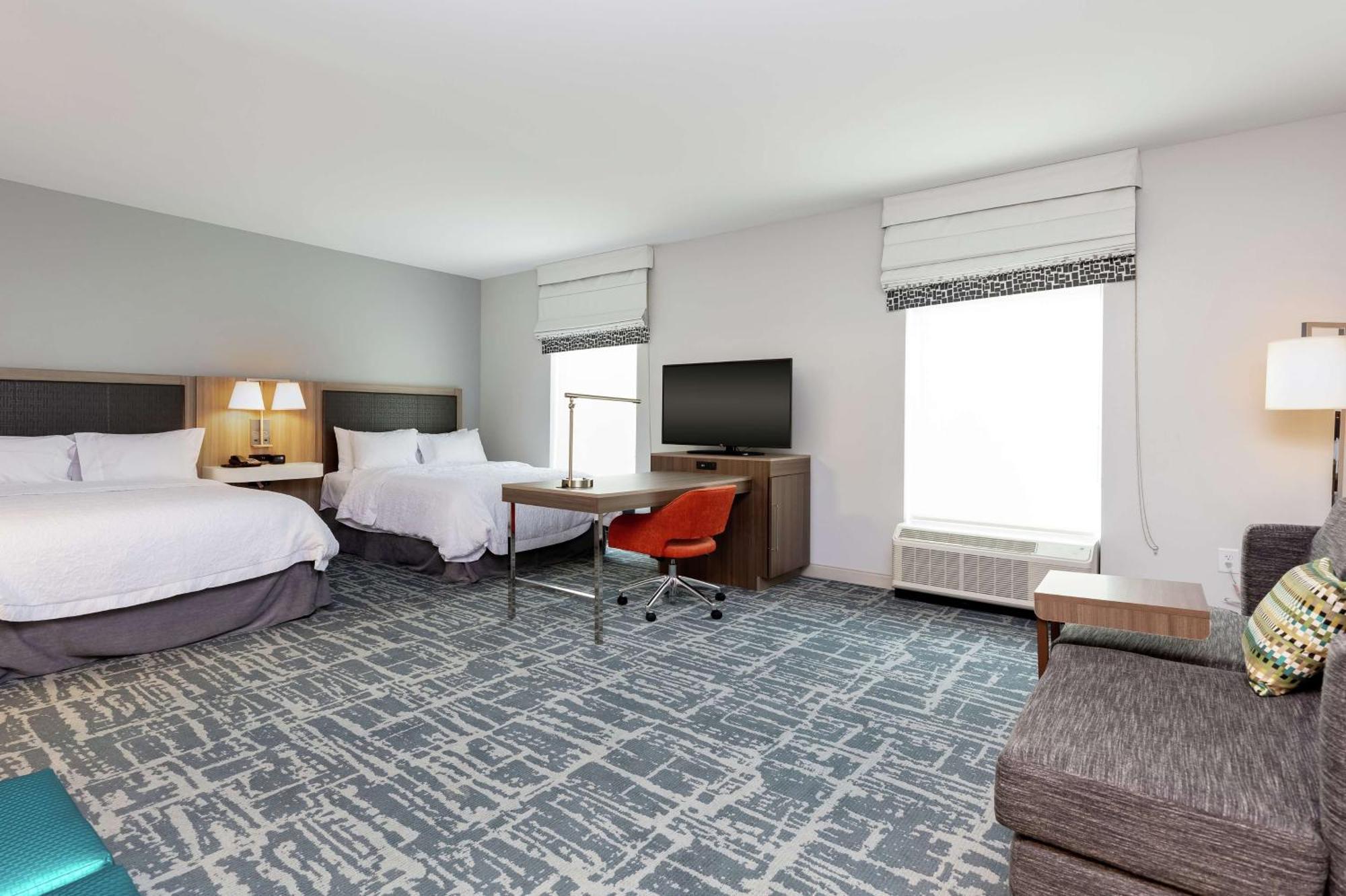 Hampton Inn Акуърт Екстериор снимка